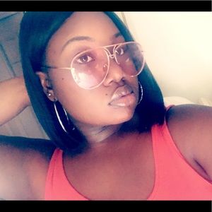 Meet your Posher, Joann